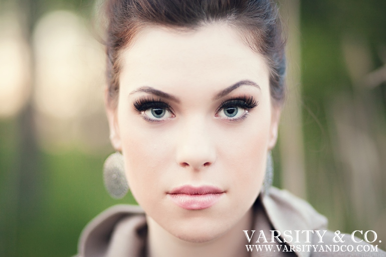 stunning beauty senior picture